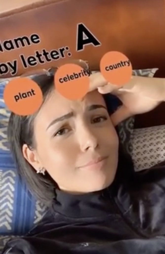 Agathe Auproux est la risée d’Instagram à cause du Baccalauréat