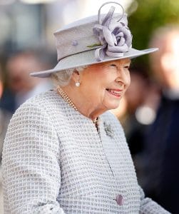 Elizabeth II annule Trooping the Colour