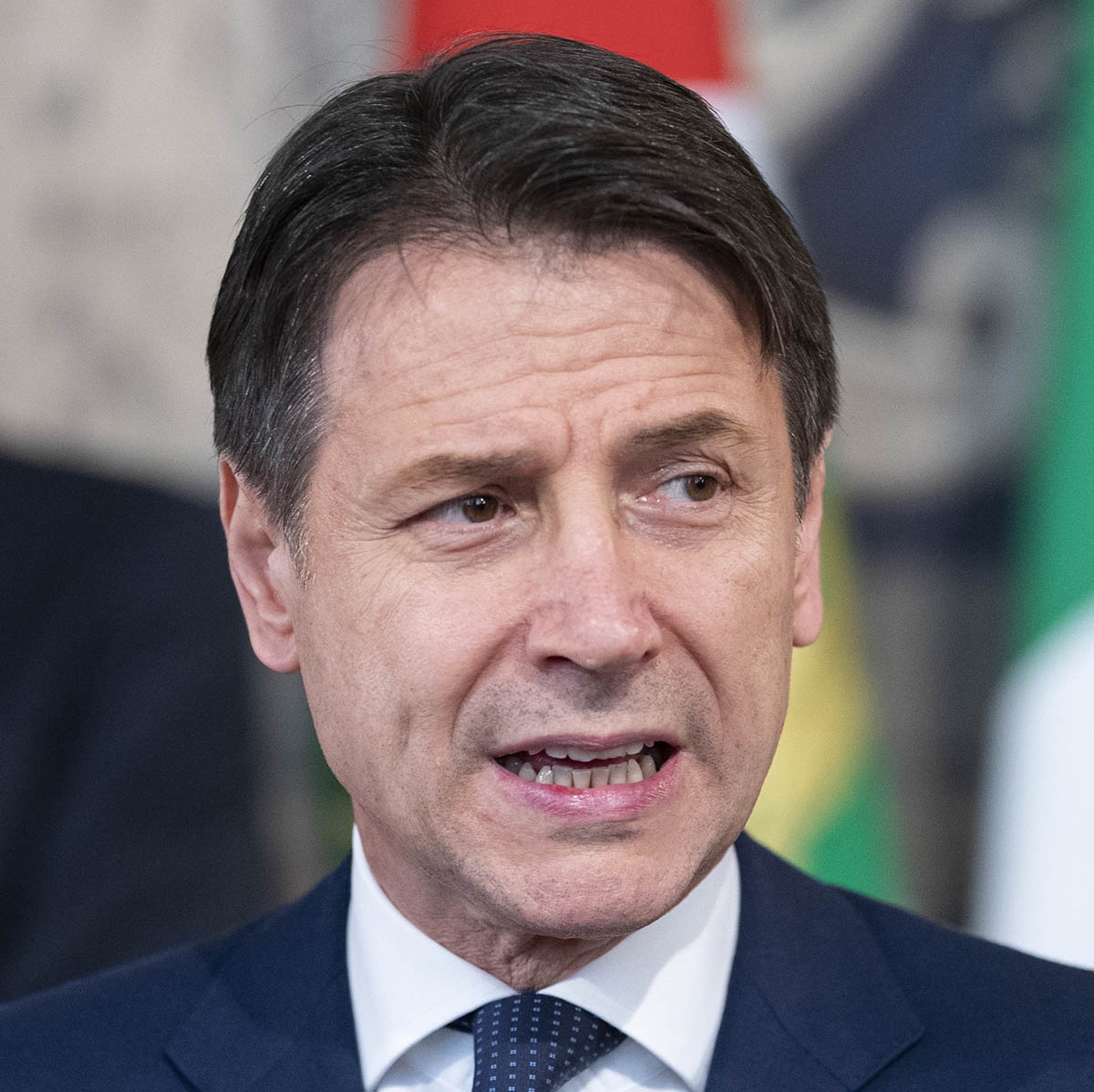 Giuseppe Conte parle du déconfinement en Italie