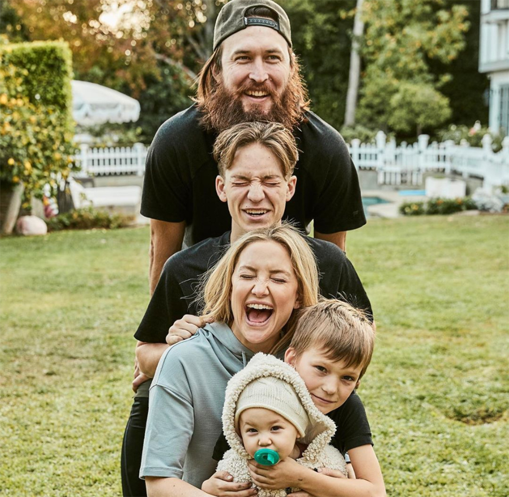 Kate Hudson est confinée avec son compagnon et ses enfants