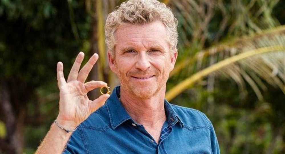 Denis Brogniart réalise son plus grand rêve : il écrit un roman !