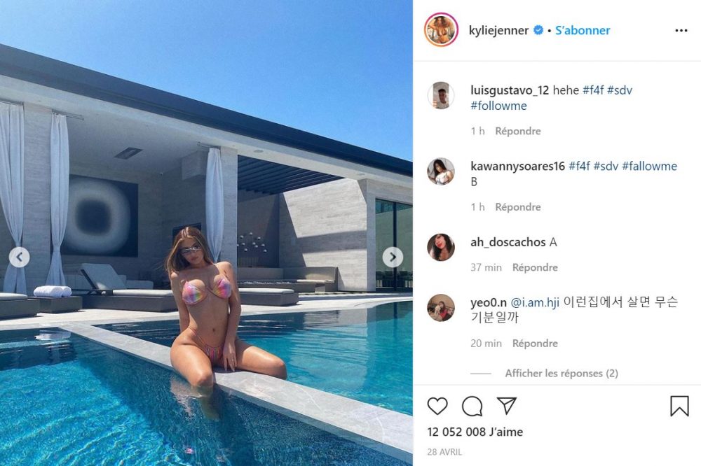 Kylie Jenner en maillot de bain plus que sexy