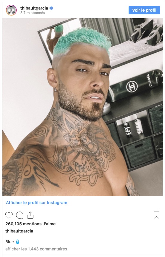 Thibault Garcia s'affiche avec les cheveux bleu !