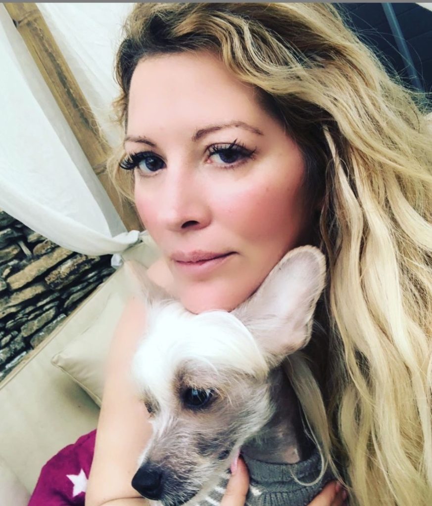 Loana avec son chien