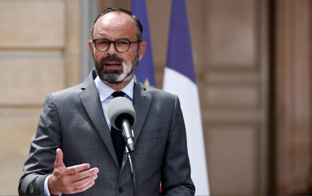 Edouard Philippe a la barbe qui blanchit