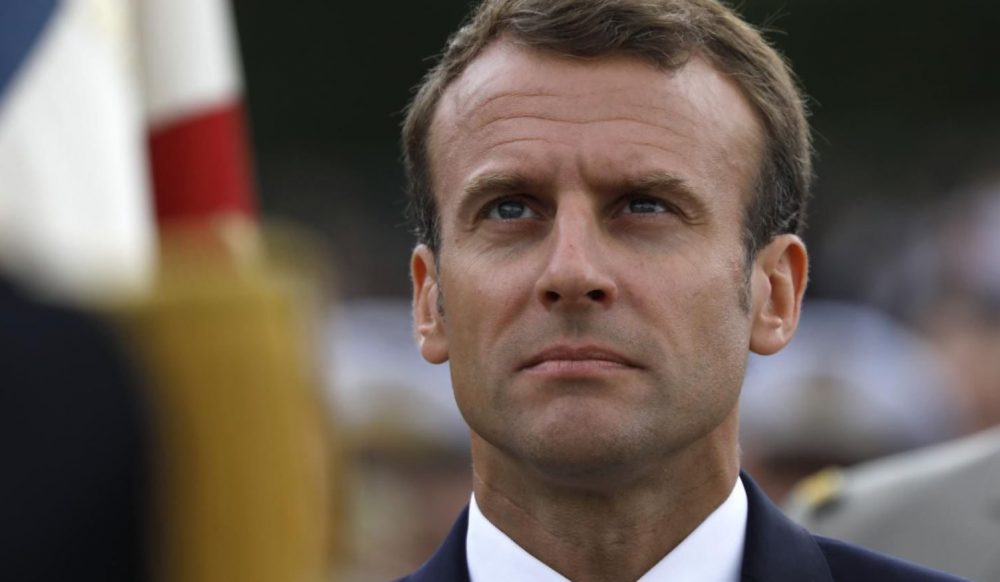 Emmanuel Macron veut redorer son image