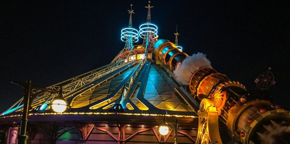 Le célèbre Space Mountain à Disneyland Paris