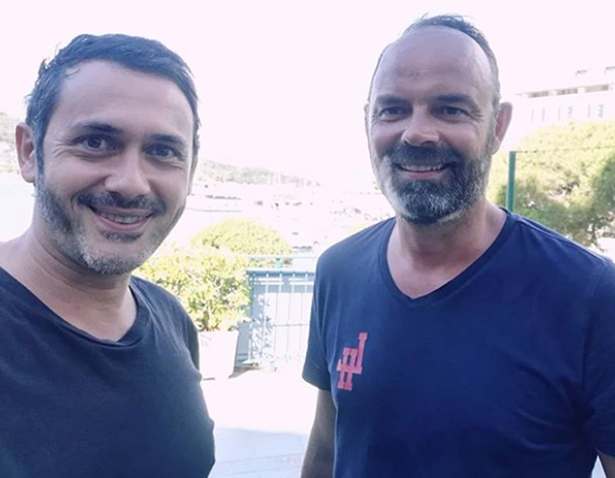 Edouard Philippe : repéré par une star de la télé ! Ses douces vacances d’été en Italie