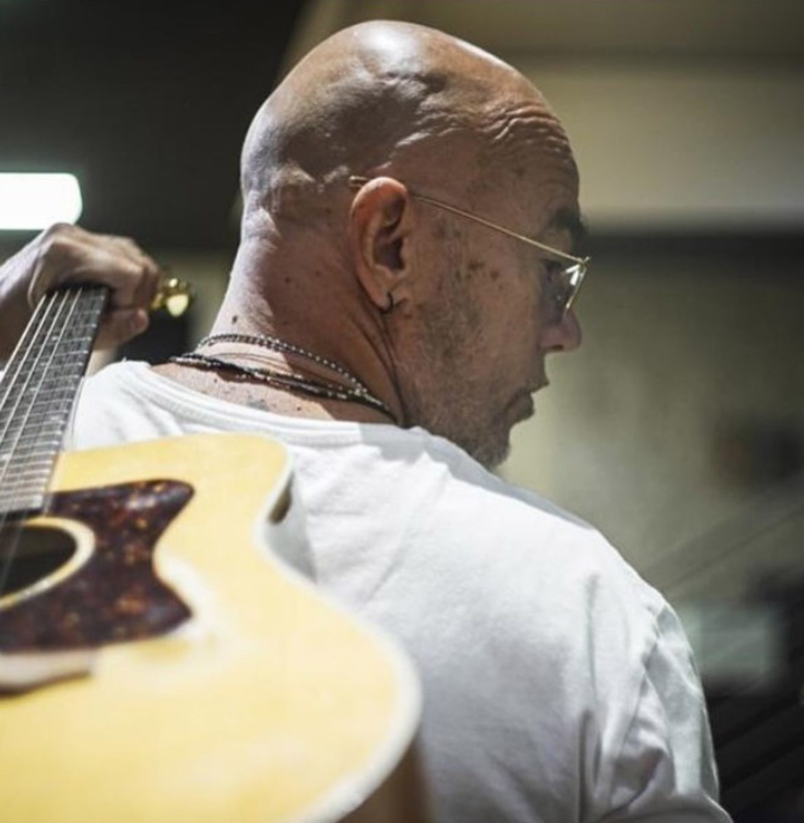 Chaleur : Pascal Obispo fait grimper le thermomètre en période caniculaire !