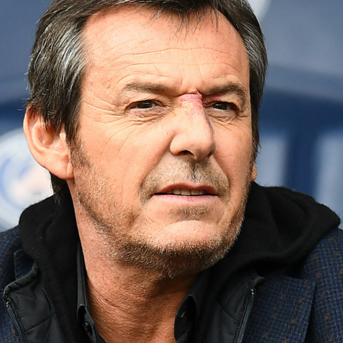 Jean-Luc Reichmann ému : il annonce une mauvaise nouvelle à ses fans