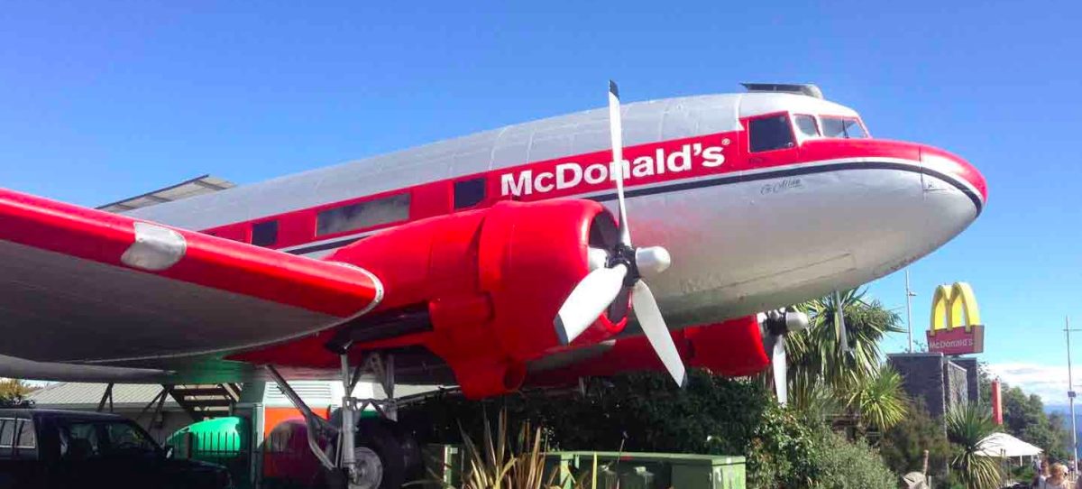 Un restaurant McDonald's dans un avion