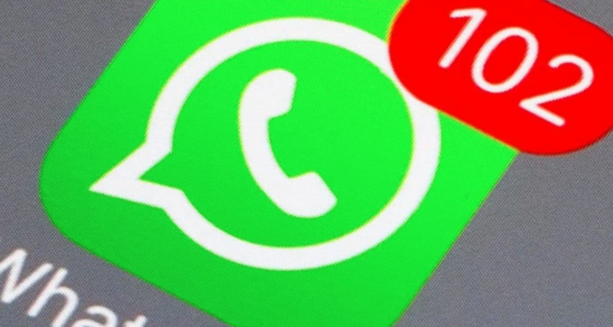 Diese geheime Technologie ermöglicht es Ihnen, Nachrichten auf WhatsApp diskret zu lesen, Sie müssen den Knopf drücken!