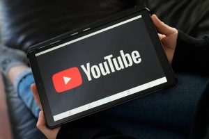 YouTube améliore le déploiement sur les chaînes pour faciliter l’identification et les mentions