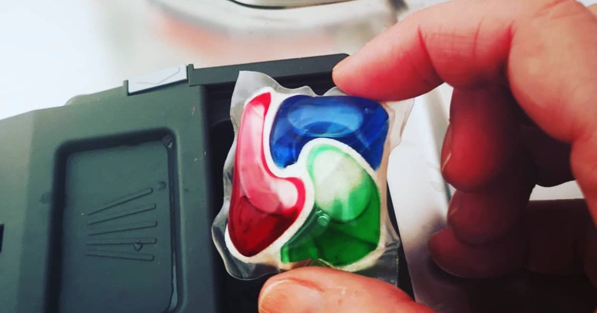 Une capsule de lave-vaisselle - Source : Instagram