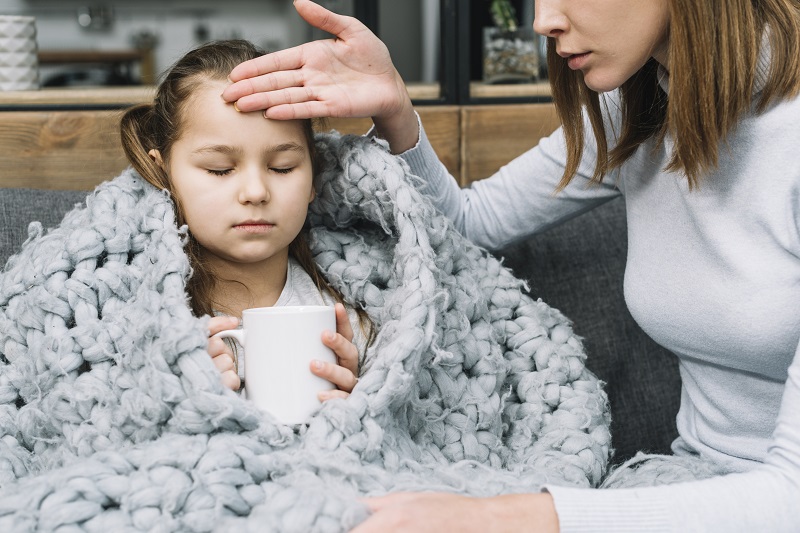 Comment faire baisser la fièvre d'un enfant ?