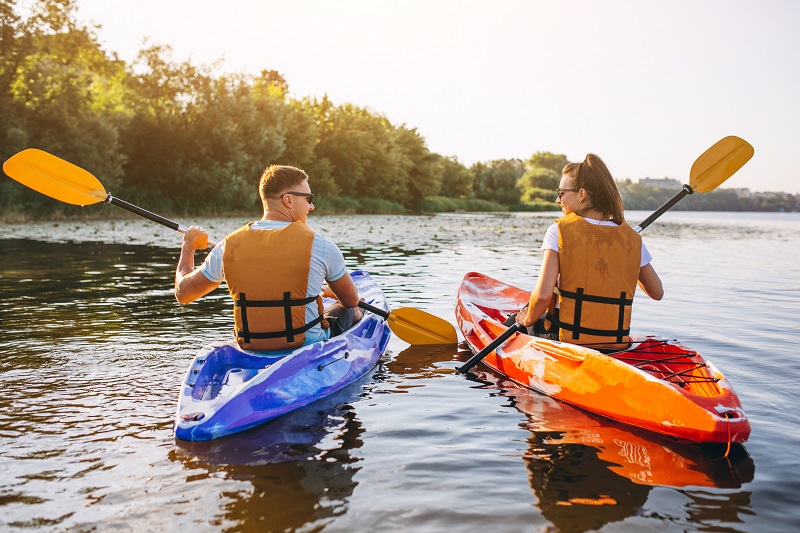 Comment faire la différence entre canoë et kayak ?
