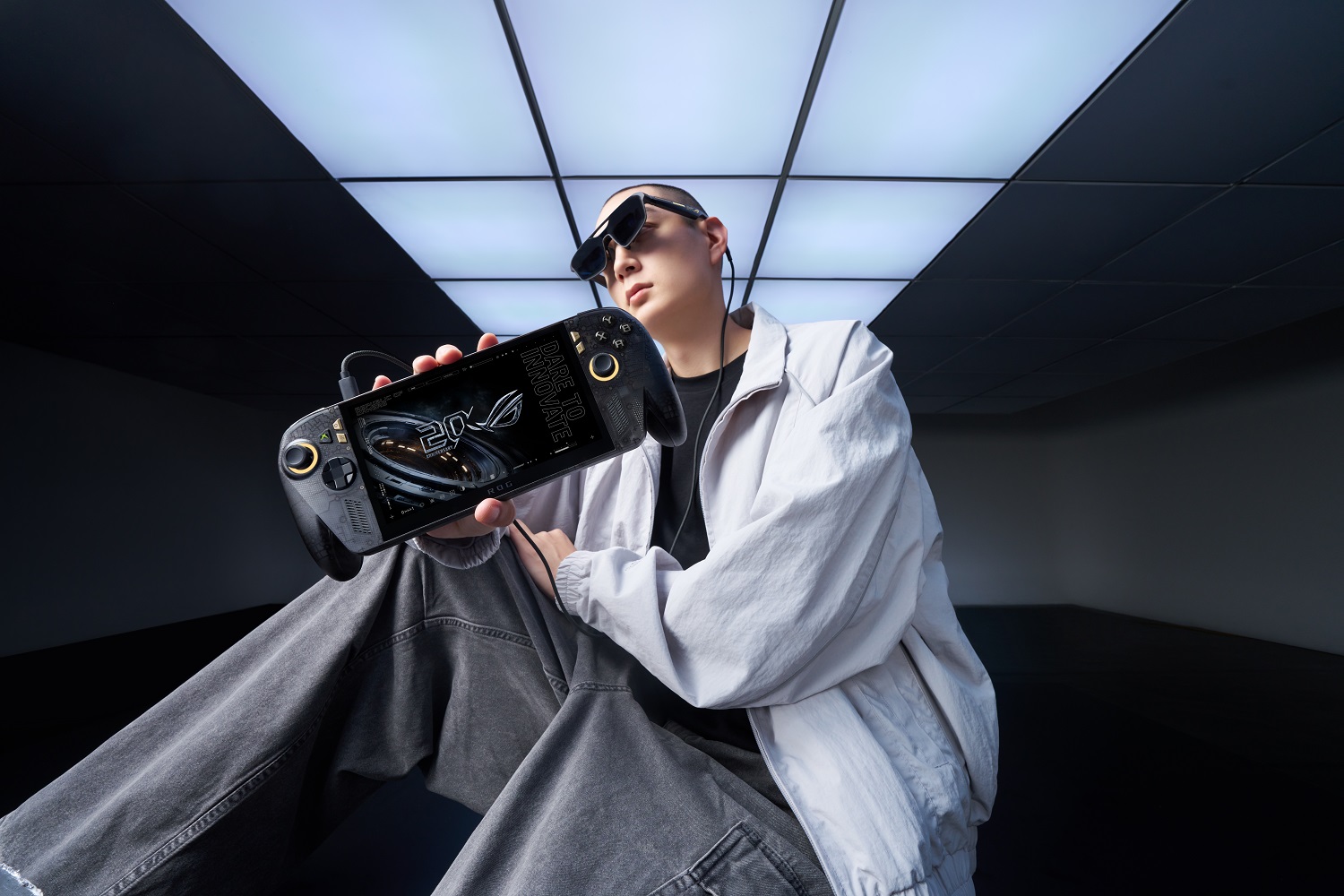 ROG Ally X avec des lunettes AR : ASUS lance une édition spéciale