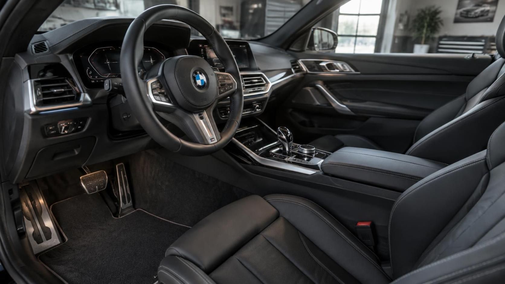 découvrez les accessoires qui subliment votre voiture et lui apportent une finition premium : élégance, confort et style au quotidien.