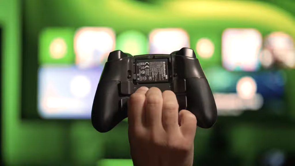 SteelSeries Aeon Pro : OLED, sticks Hall et dock QuickSwitch