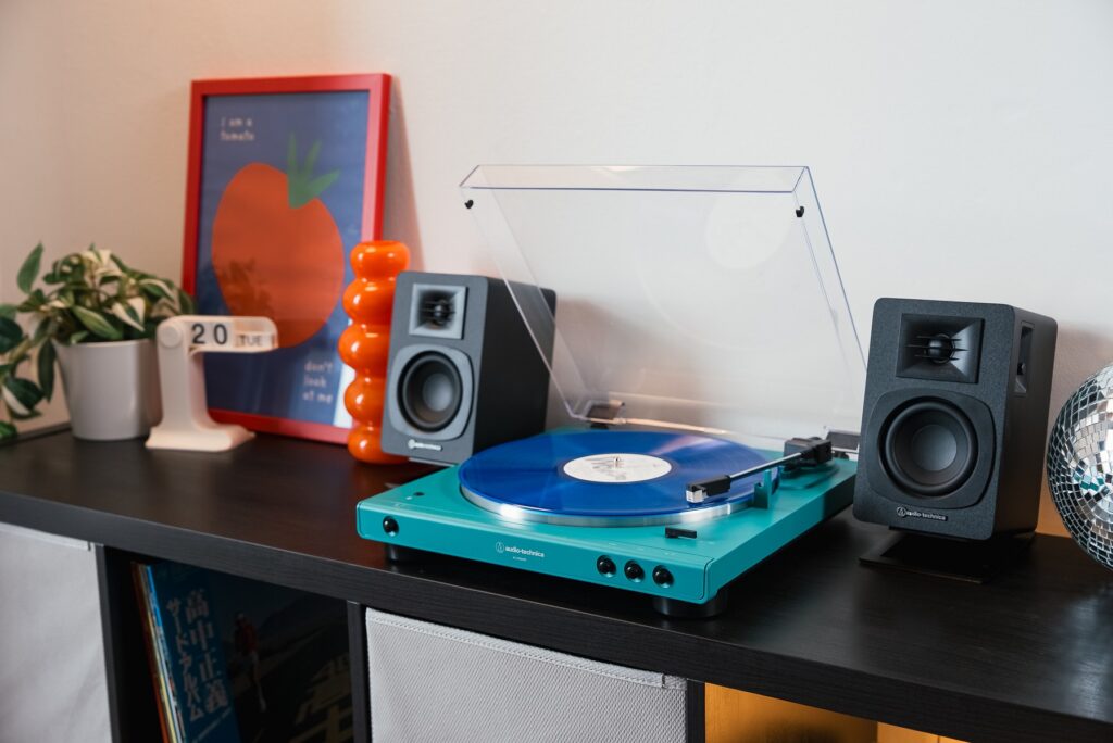Audio-Technica AT-LP60XBTTL : la platine passe au turquoise