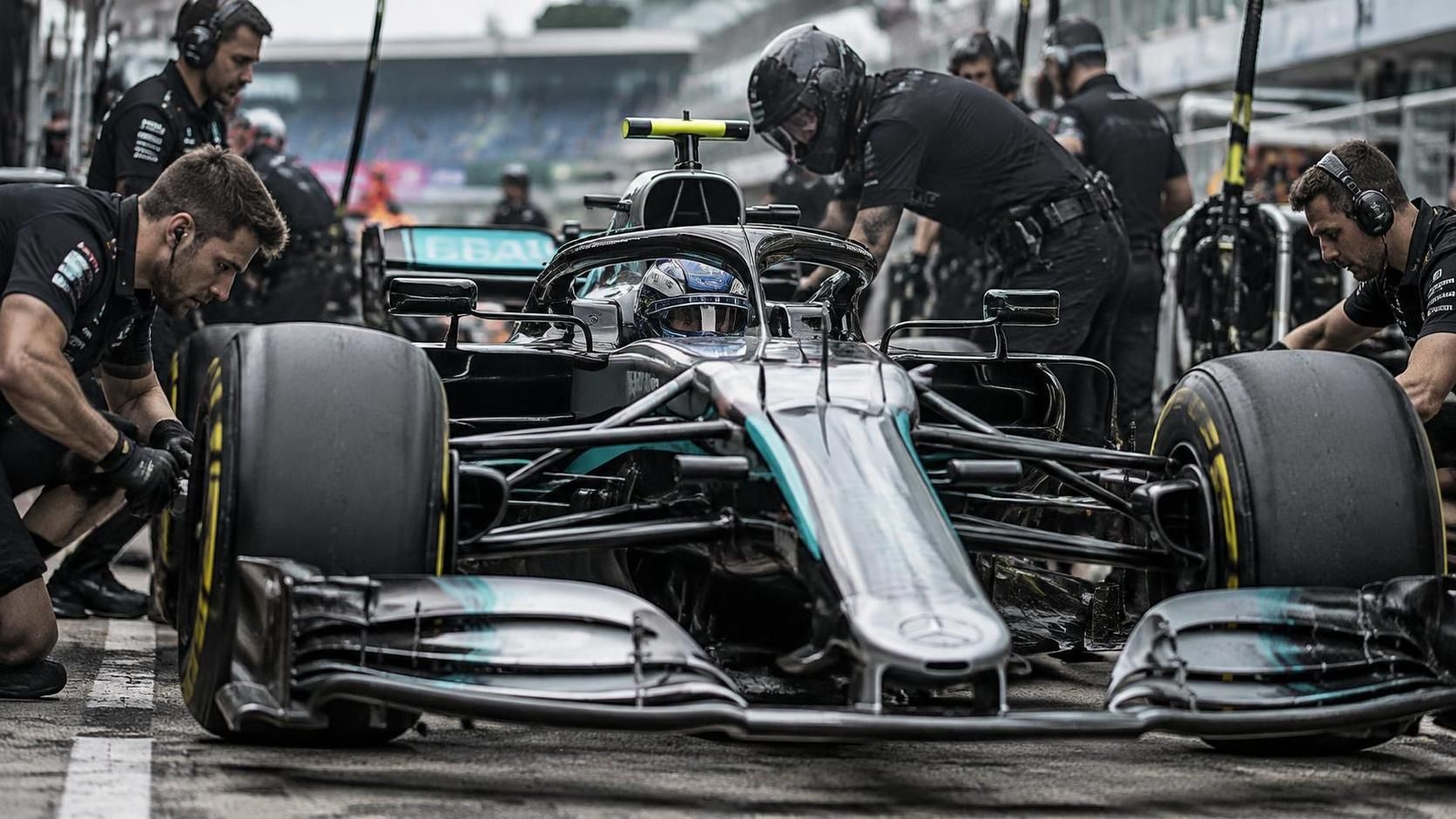 toto wolff revient sur une conversation marquante avec alain prost, qui a influencé sa manière de gérer les pilotes en formule 1.