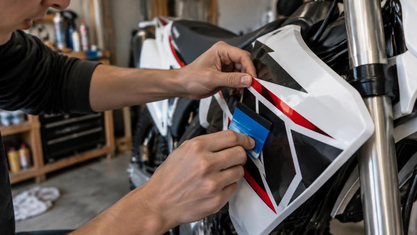 découvrez des inspirations et idées de personnalisation pour créer un look unique et affirmer le style de votre moto 50cc.